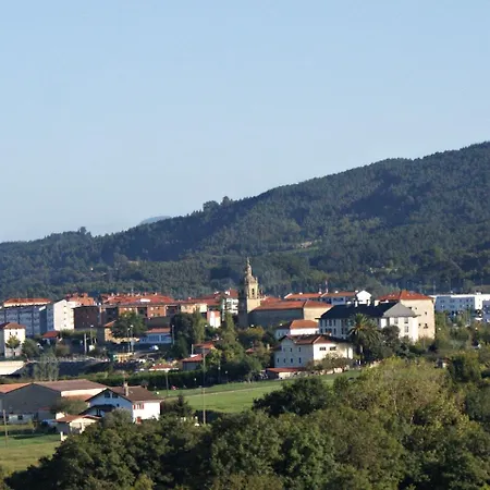 Seminario Aeropuerto Bilbao 3* Дерио
