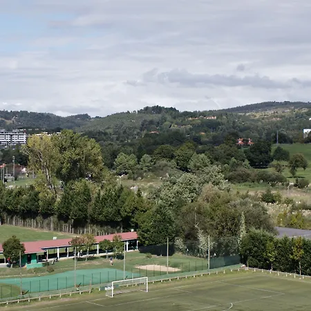 Seminario Aeropuerto Bilbao 3* Derio