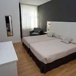 Seminario Aeropuerto Bilbao ホテル デリオ