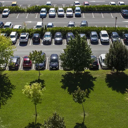 Seminario Aeropuerto Bilbao ホテル