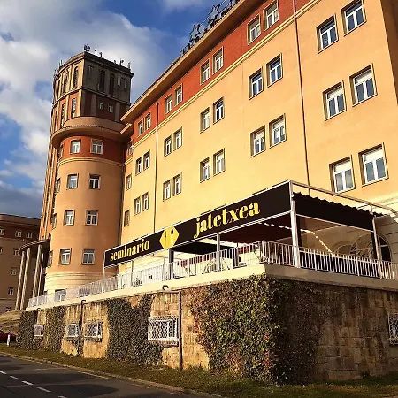 Hotel Seminario Aeropuerto Bilbao 3*
